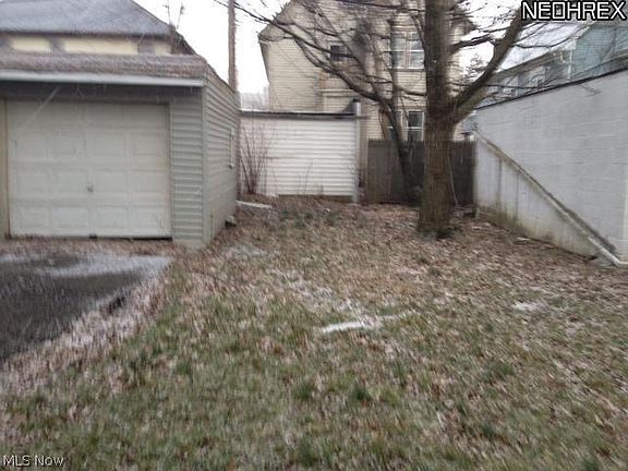 3rd image of 3406-8 Altamont Ave