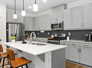 35254 Blossom Pl, Fallbrook, CA 92028