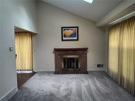 2nd image of 57 Old Stone Ln