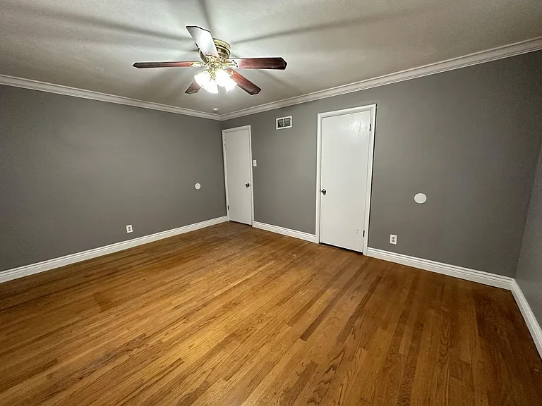 107 Anistasia Dr — Photo 9