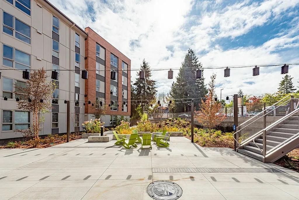 Alder Residence Hall — Photo 4
