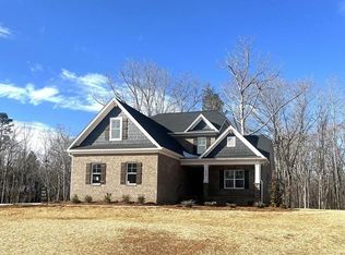 4029 Estate Dr, Lewisville, NC 27023