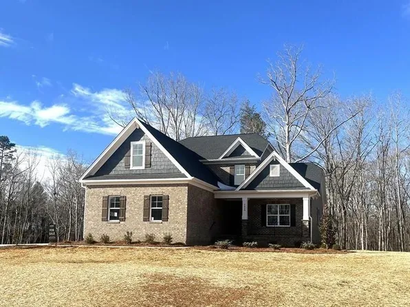 4029 Estate Dr, Lewisville, NC 27023