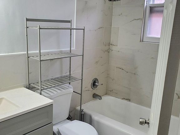 4th image of 1487 E 93rd St Floor 2