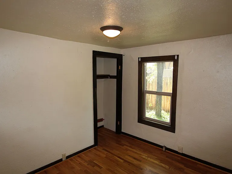 416 S Verde St — Photo 11