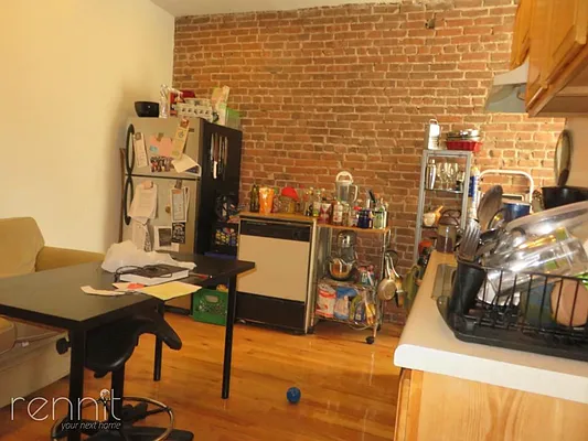 Rented by Rennit Inc. | media 40