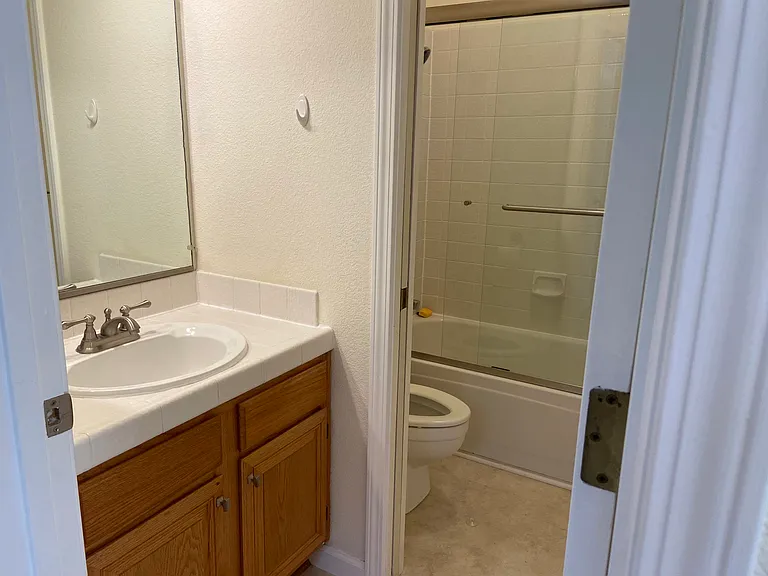 105 Stone Pine Ln — Photo 6