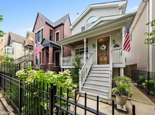 1911 W Melrose St, Chicago, IL 60657