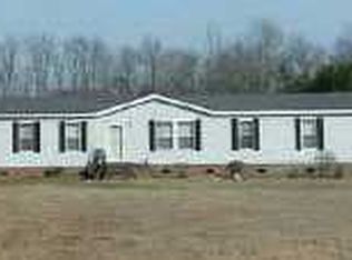 3934 Gainey Rd, Raeford, NC 28376