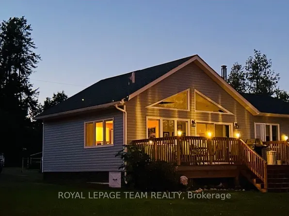 39 Columbine Ln, North Algona Wilberforce, ON K0J 1T0