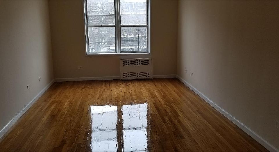 2nd image of 3324 Parsons Blvd #3