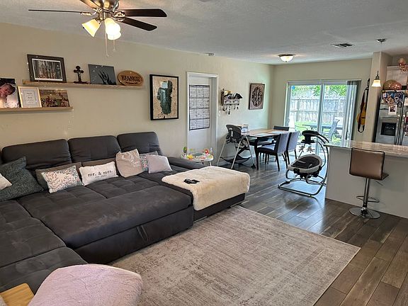Open floor concept for kitchen/dining/living areas