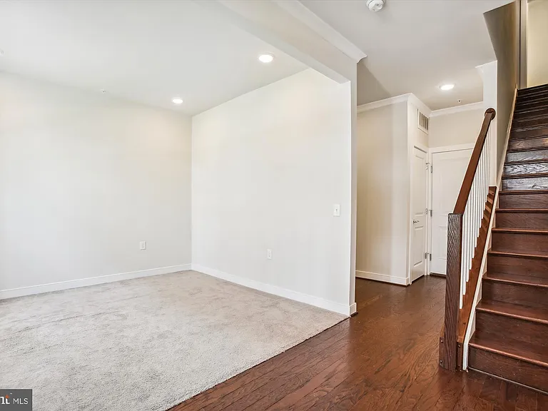 13340 Sherwood Park Ln — Photo 30