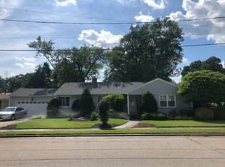 76 Standish Ave, North Providence, RI 02911