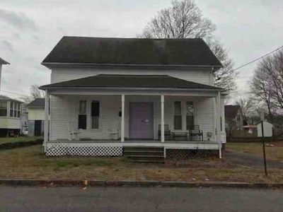 33 Vose St, Woonsocket, RI, 02895
