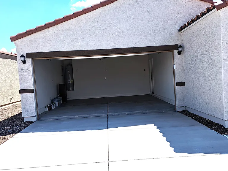 1355 W Pinkley Way — Photo 3