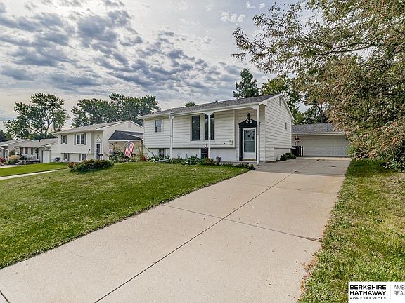 3rd image of 12689 B St