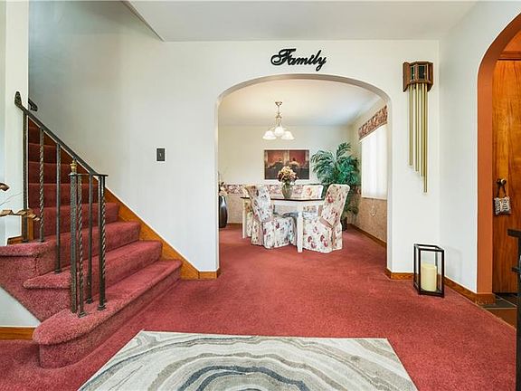 4th image of 9 Franklin Ave