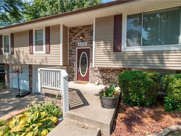 4309 S Stonecrest Cir, Saint Joseph, MO 64506
