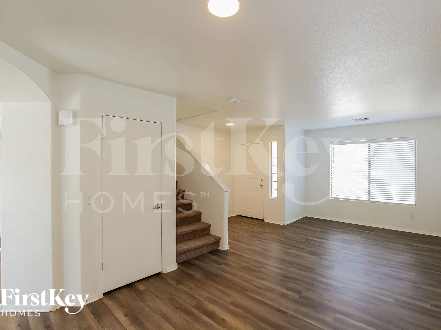 4 bed, 2.5 bath, 2232 sqft, $2,520 — Photo 4