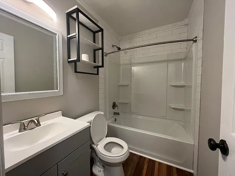 1008 Stillwood Ct — Photo 16