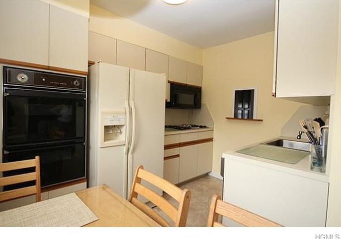 1st image of 1037 Vincent Ave