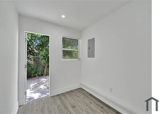 5740 Mayo St #5 — Photo 6