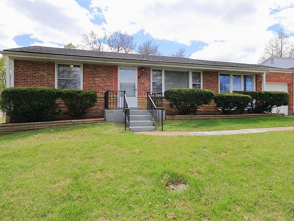 4th image of 1032 Donnell Ave