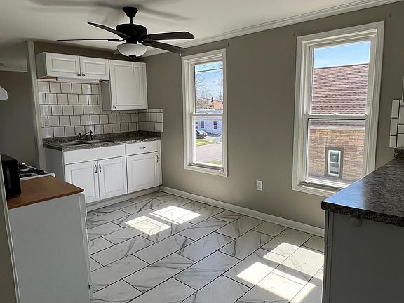 2nd image of 252 Bryant St Unit 2