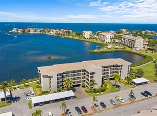 8211 Brent St APT 832, Port Richey, FL 34668