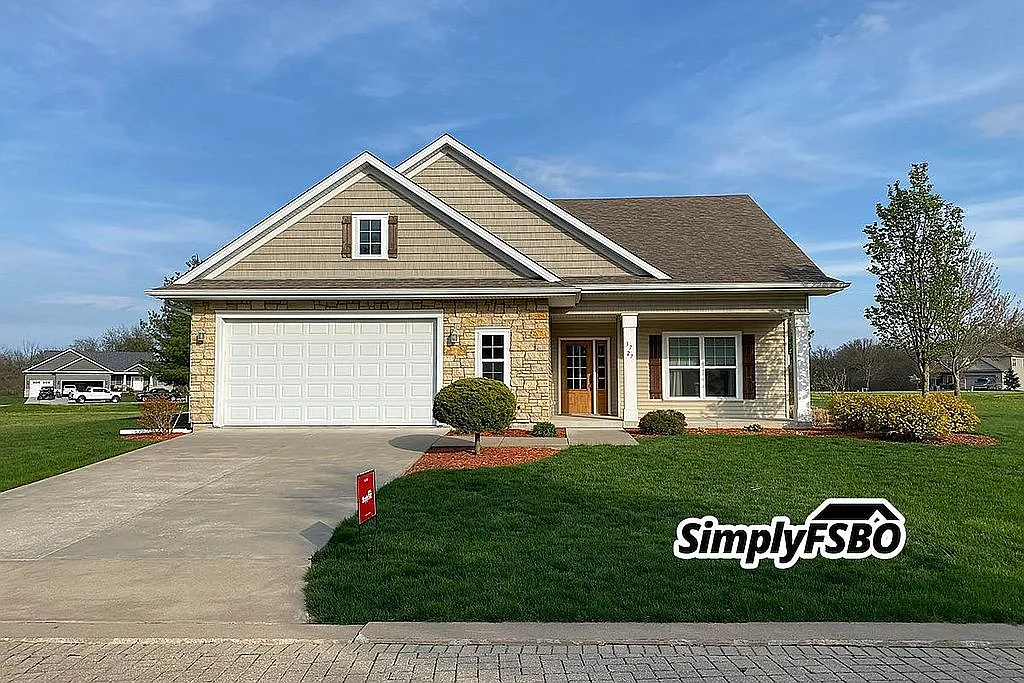 3727 Savanna Cir photo 1