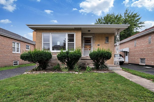 1st image of 3730 Harvey Ave