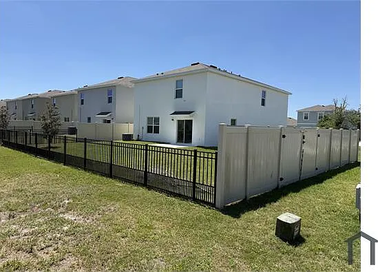 3126 Suncoast Blend Dr — Photo 8