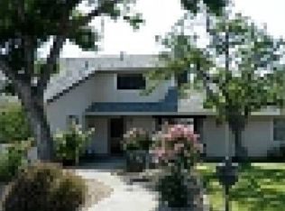 201 Fairoaks Dr, Modesto, CA 95351