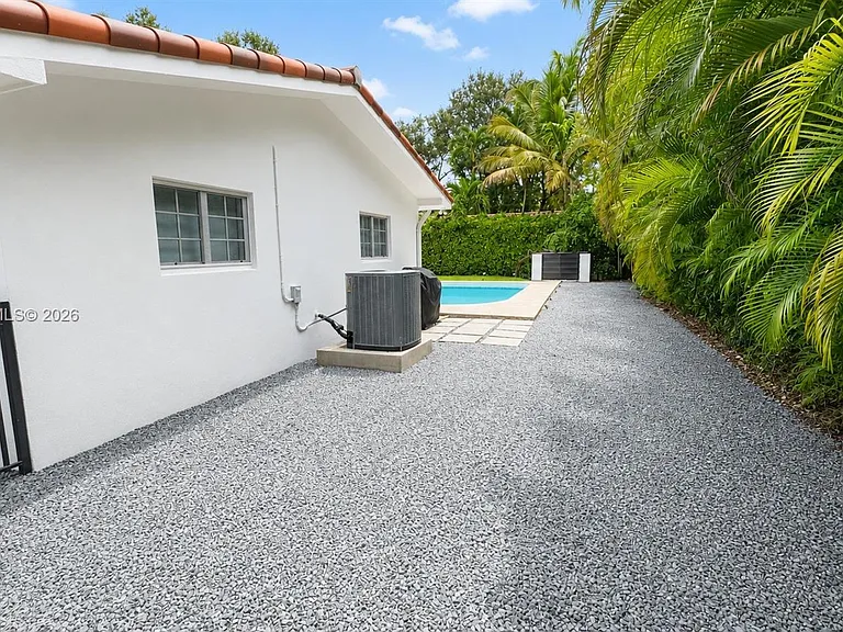 614 San Juan Drive Coral — Photo 27