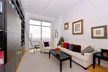 Rented by Sumitomo Real Estate Sales