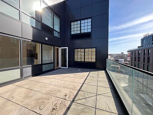 555 Waverly Ave #7V Photo 1