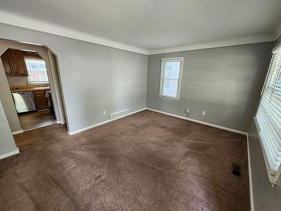 3rd image of 2613 McDowell St
