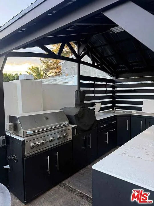 3 bed, 2.0 bath, $4,699 — Photo 3