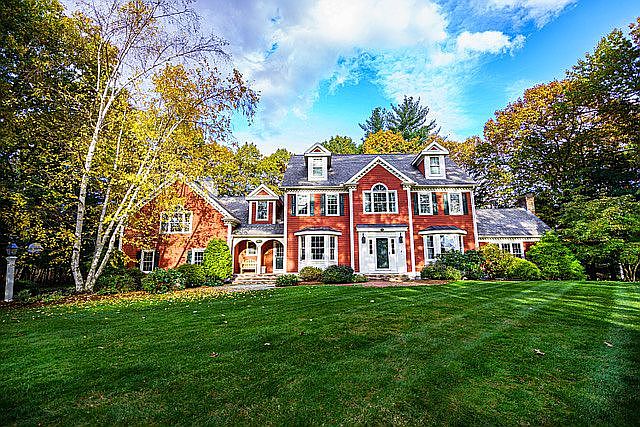 One Owner, MacIntyre Estates