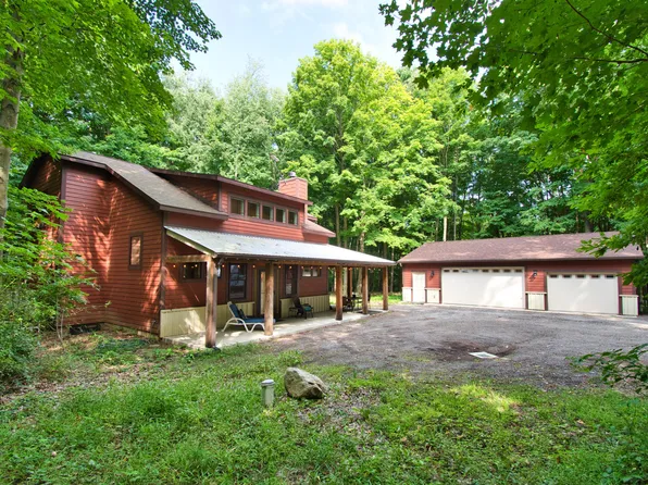 824 N Philip Rd, Niles, MI 49120