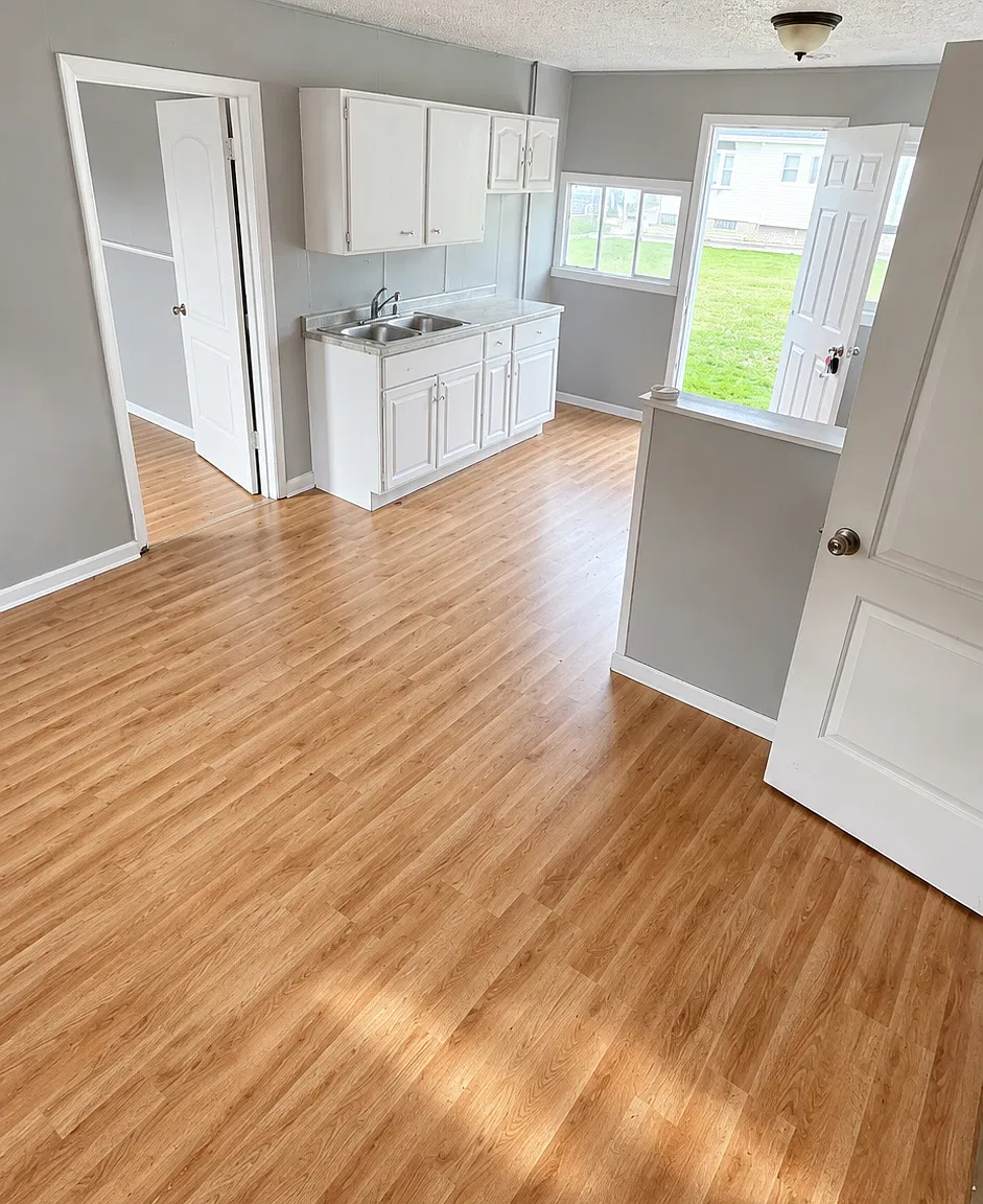209 Staunton - 1/2 — Photo 2