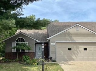 3254 Woodcreek Cir #3A, Westlake, OH 44145