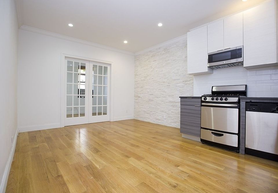 1st image of 45 Carmine St APT 3E