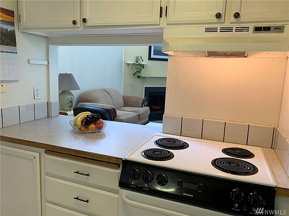 5th image of 3430 I St NE #301