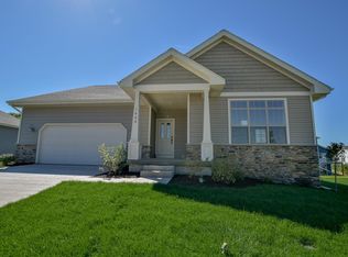 1408 Schoepp Ln, Cross Plains, WI 53528