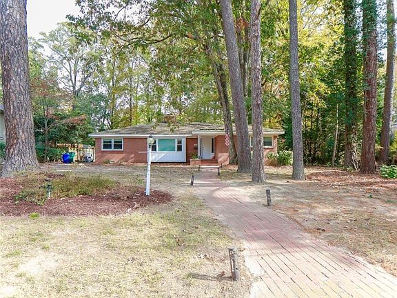 3rd image of 302 Corbin Dr