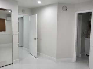 9375 SW 40th Ter APT 203, Miami, FL 33165