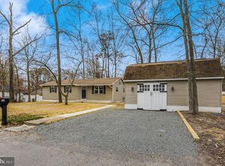 919 Poplar Ln, Williamstown, NJ 08094