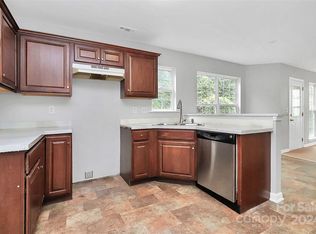 3737 Kadey Dr, Charlotte, NC 28208